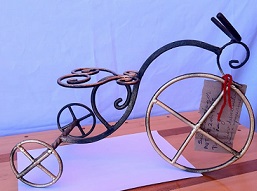 Triciclo porta flor $20.000